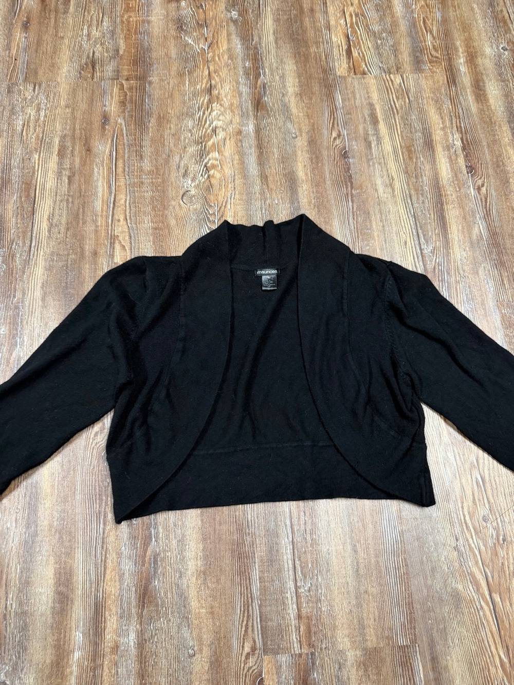 Y2K Maurices black cropped cardigan in size M